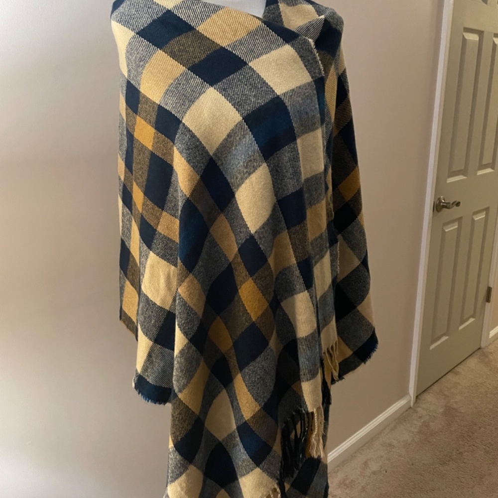 Plaid wrap - Picture 2 of 2